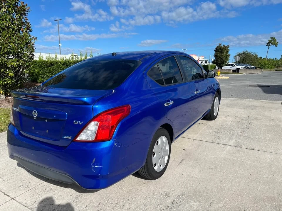 2015 Nissan Versa - Image 5 of 11