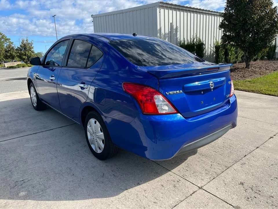 2015 Nissan Versa - Image 6 of 11