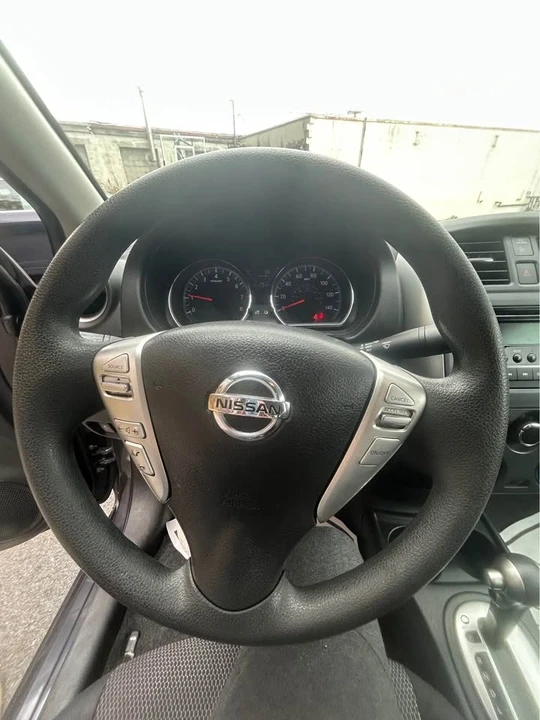 2015 Nissan Versa - Image 9 of 13