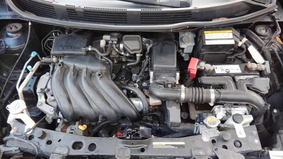 2015 Nissan Versa - Image 2 of 12