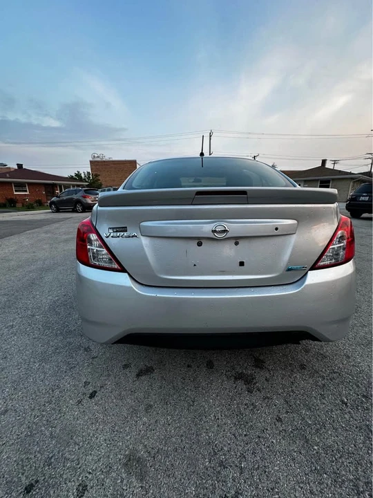2015 Nissan Versa - Image 7 of 13