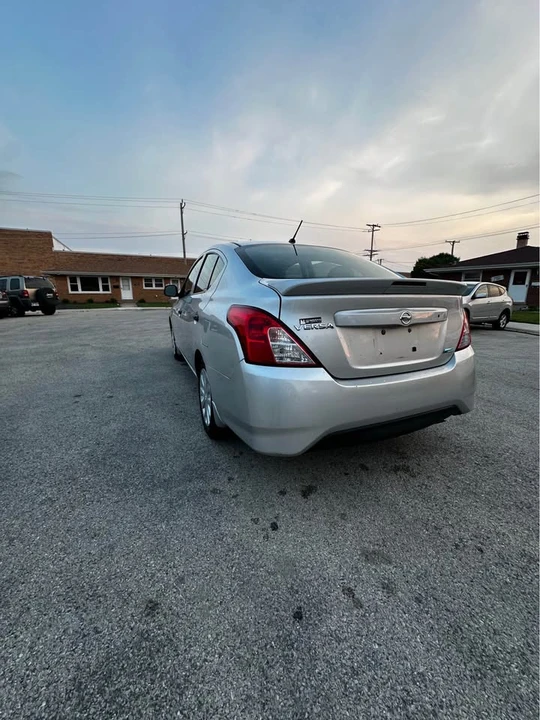 2015 Nissan Versa - Image 6 of 13