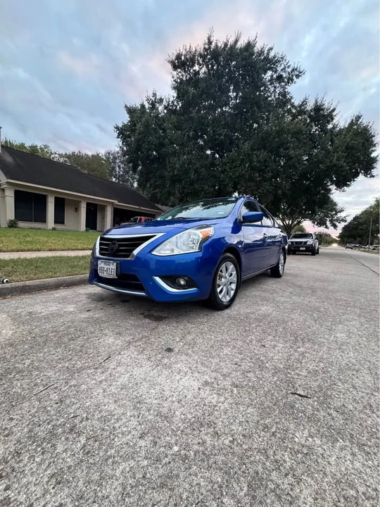 2015 Nissan Versa - Image 2 of 6