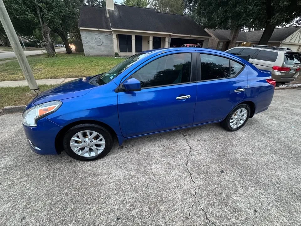 2015 Nissan Versa - Image 6 of 6