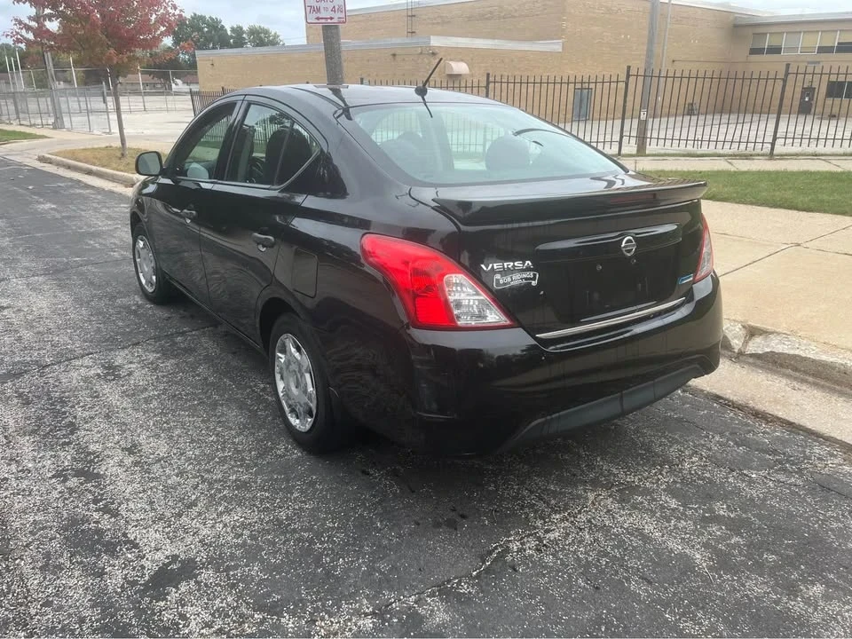 2015 Nissan Versa - Image 7 of 12