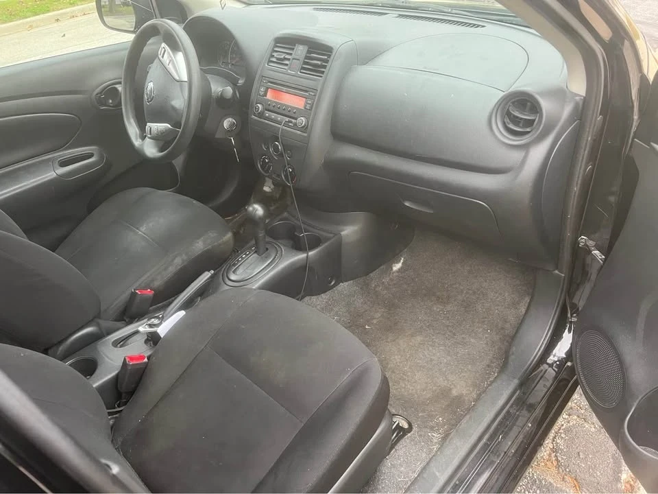2015 Nissan Versa - Image 4 of 12