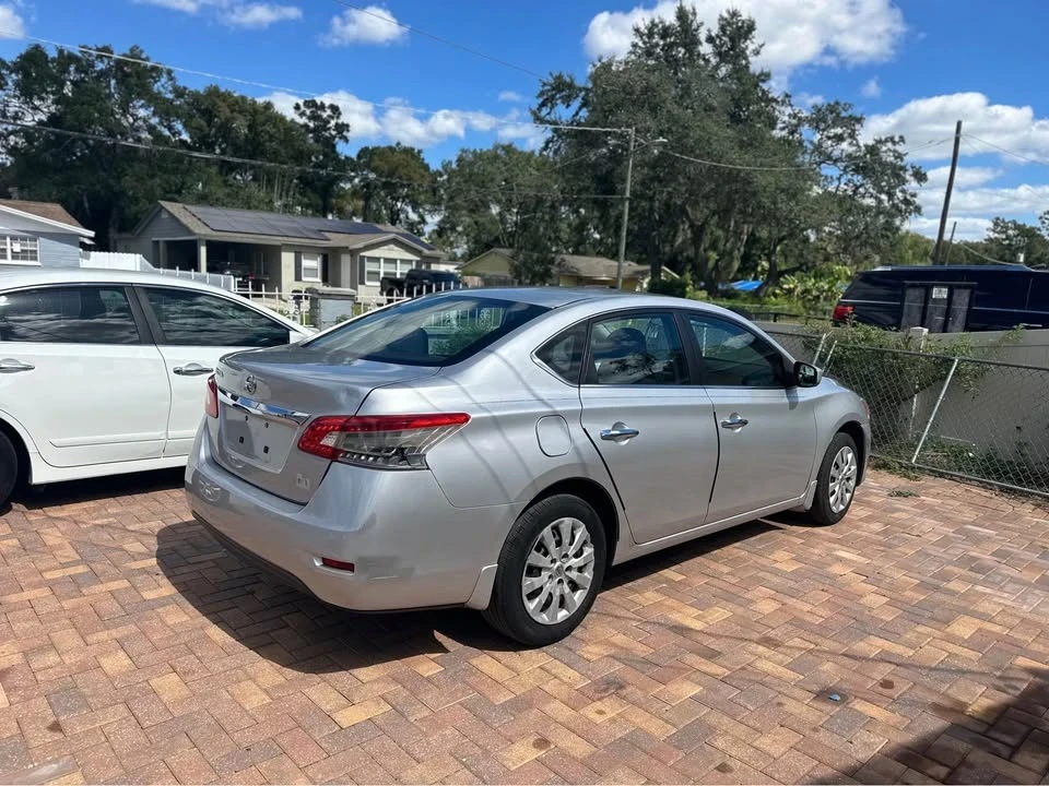 2015 Nissan Versa - Image 3 of 12