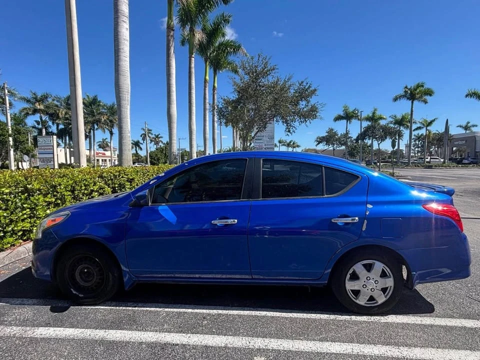 2015 Nissan Versa - Image 2 of 7