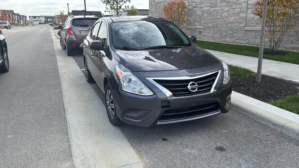 2015 Nissan Versa - Image 6 of 7