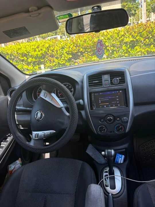 2015 Nissan Versa - Image 6 of 7