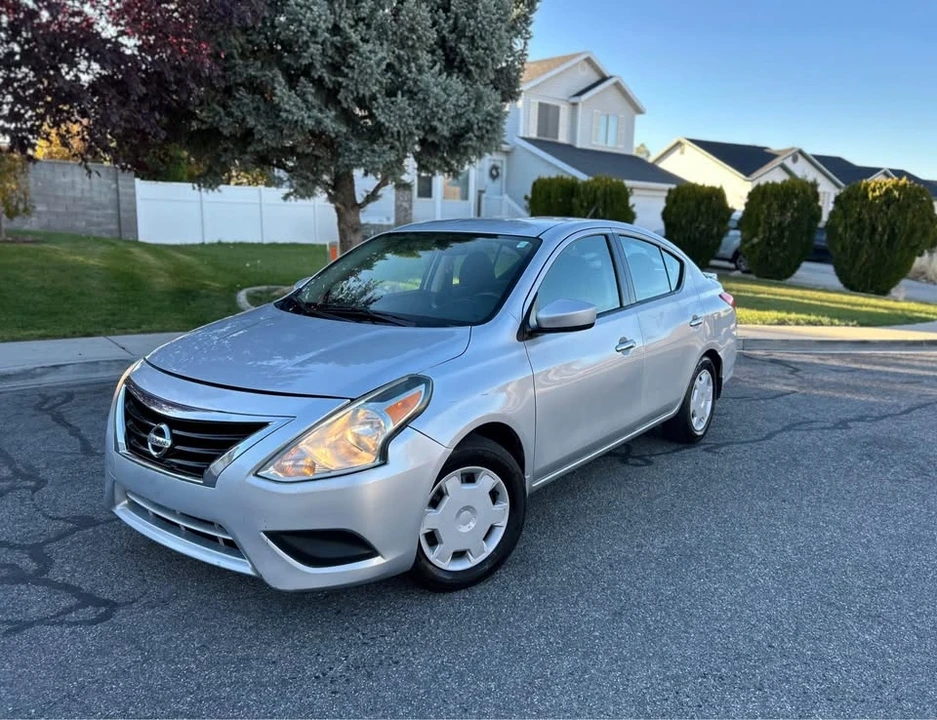2015 Nissan Versa - Image 8 of 8