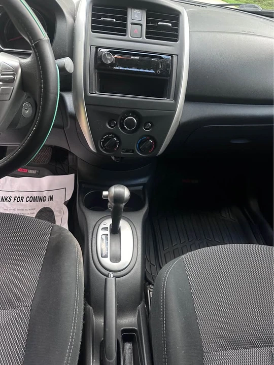 2015 Nissan Versa - Image 9 of 14