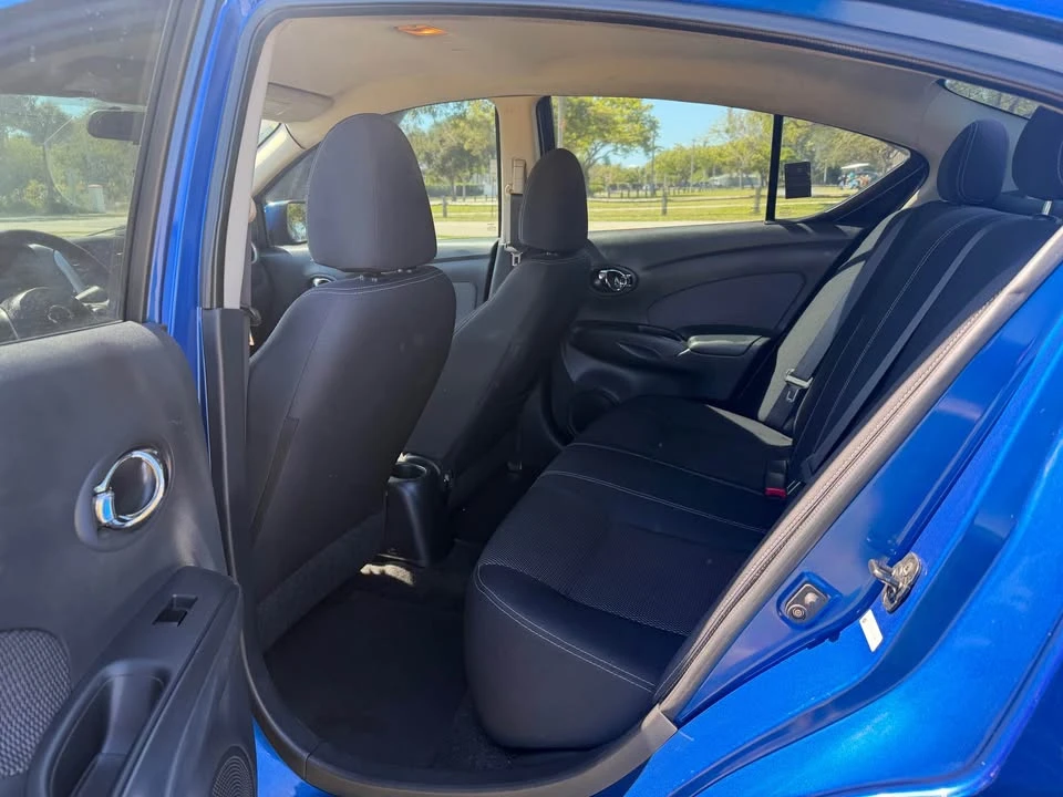 2015 Nissan Versa - Image 10 of 12