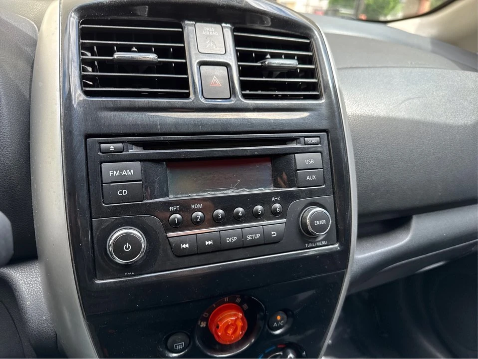 2015 Nissan Versa - Image 14 of 20