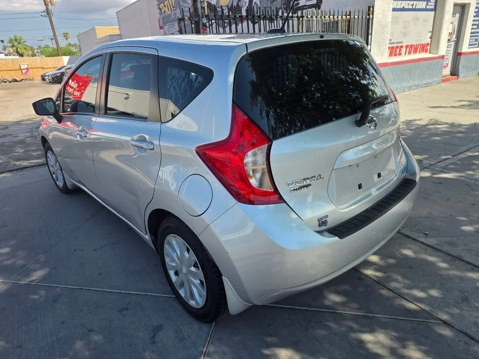 2015 Nissan Versa - Image 4 of 13