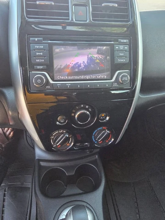 2015 Nissan Versa - Image 12 of 13