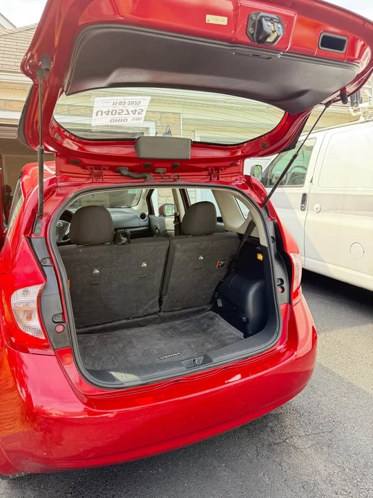 2015 Nissan Versa - Image 9 of 12