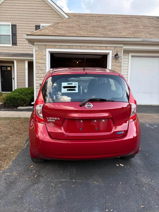 2015 Nissan Versa - Image 7 of 12