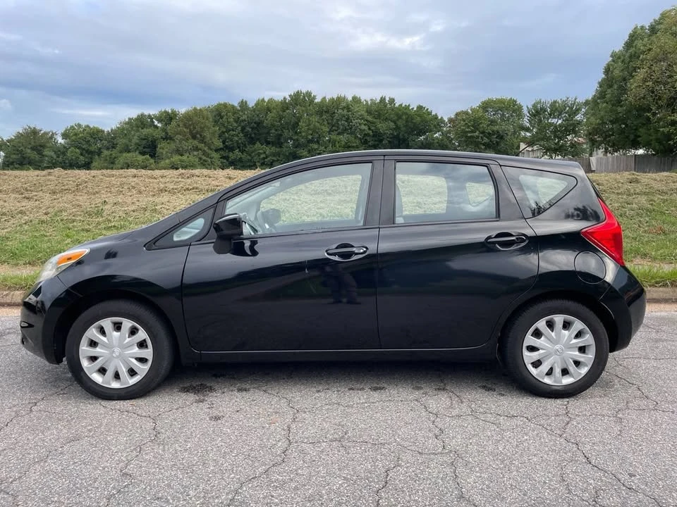 2015 Nissan Versa - Image 2 of 13