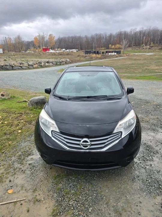 2015 Nissan Versa - Image 2 of 5