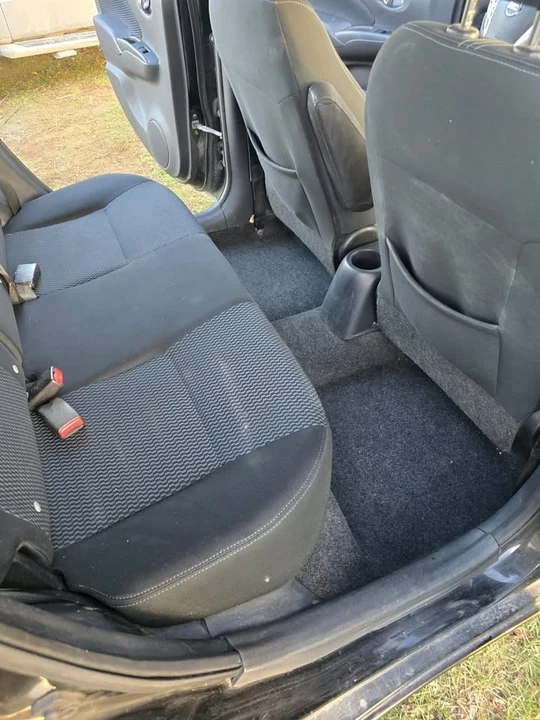 2015 Nissan Versa - Image 5 of 5
