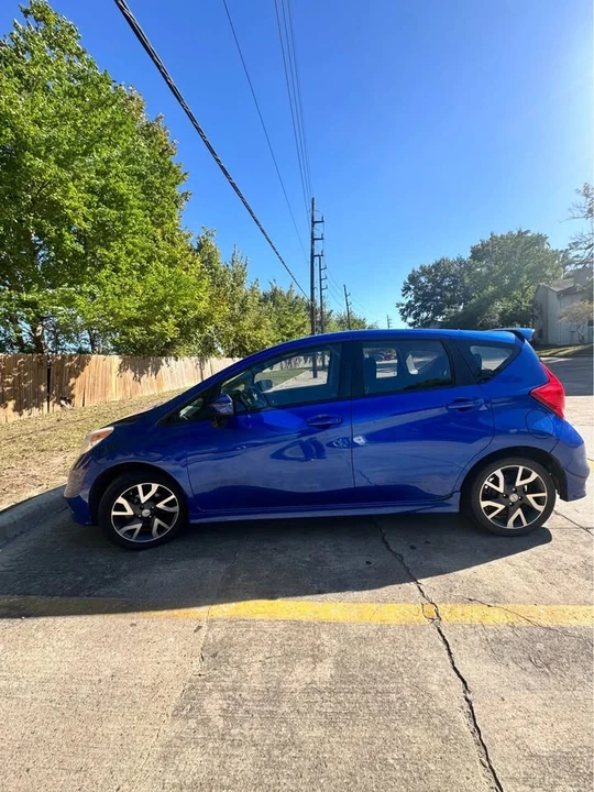2015 Nissan Versa - Image 3 of 11
