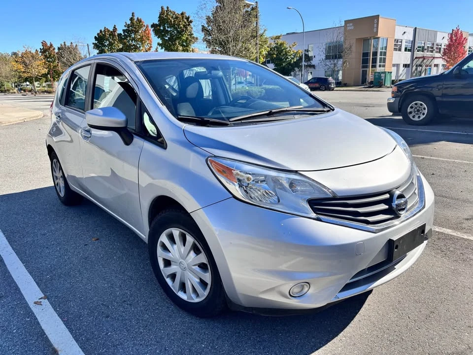 2015 Nissan Versa - Image 12 of 15