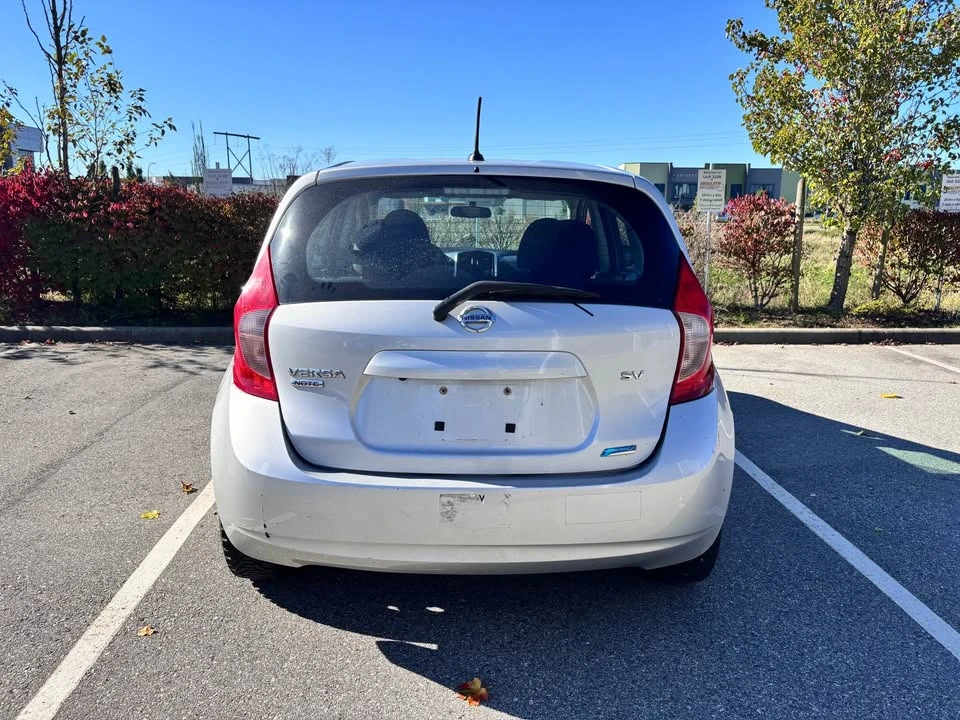 2015 Nissan Versa - Image 9 of 15