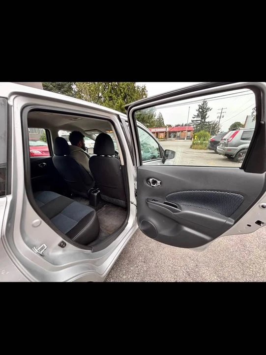2015 Nissan Versa - Image 6 of 15