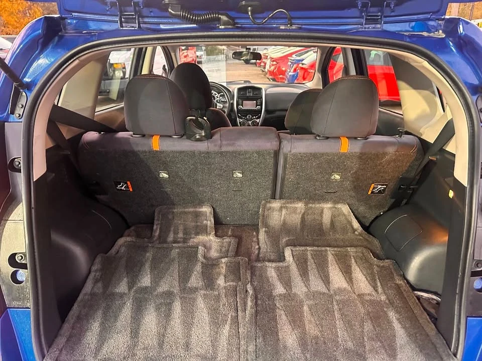 2015 Nissan Versa - Image 6 of 16