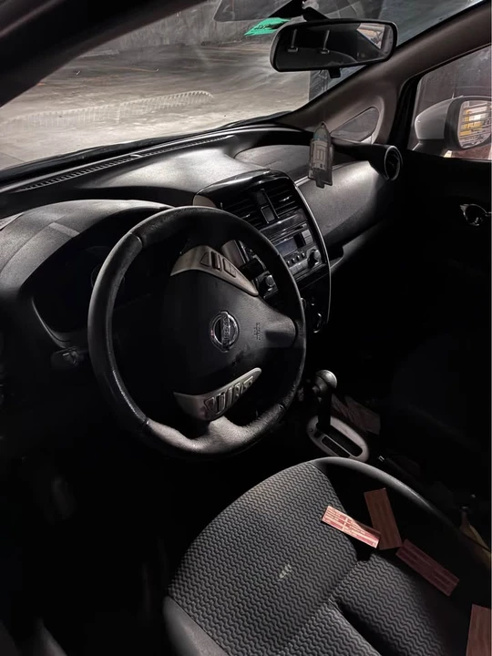 2015 Nissan Versa - Image 3 of 4