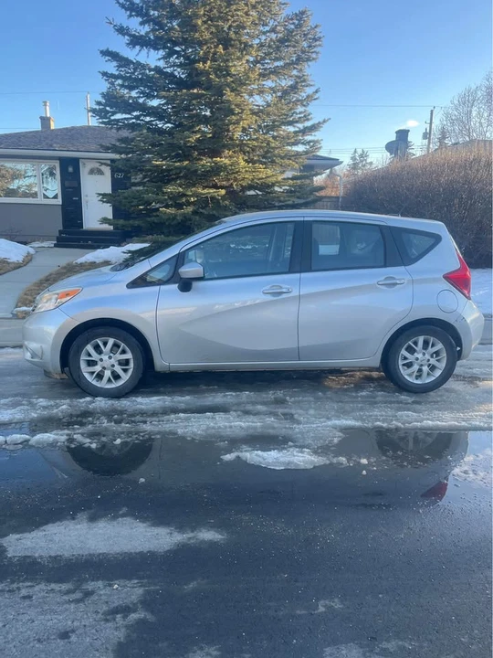 2015 Nissan Versa - Image 2 of 8