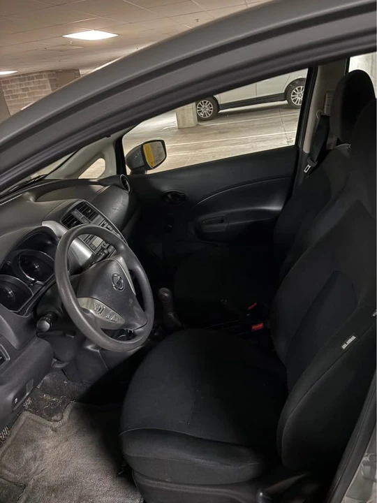 2015 Nissan Versa - Image 6 of 12
