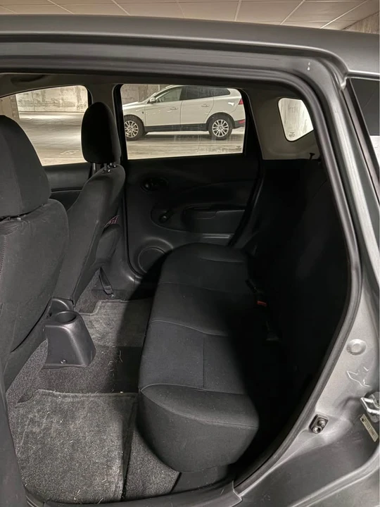 2015 Nissan Versa - Image 10 of 12
