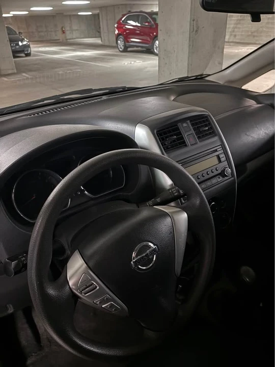 2015 Nissan Versa - Image 7 of 12