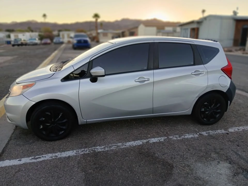 2015 Nissan Versa - Image 2 of 4