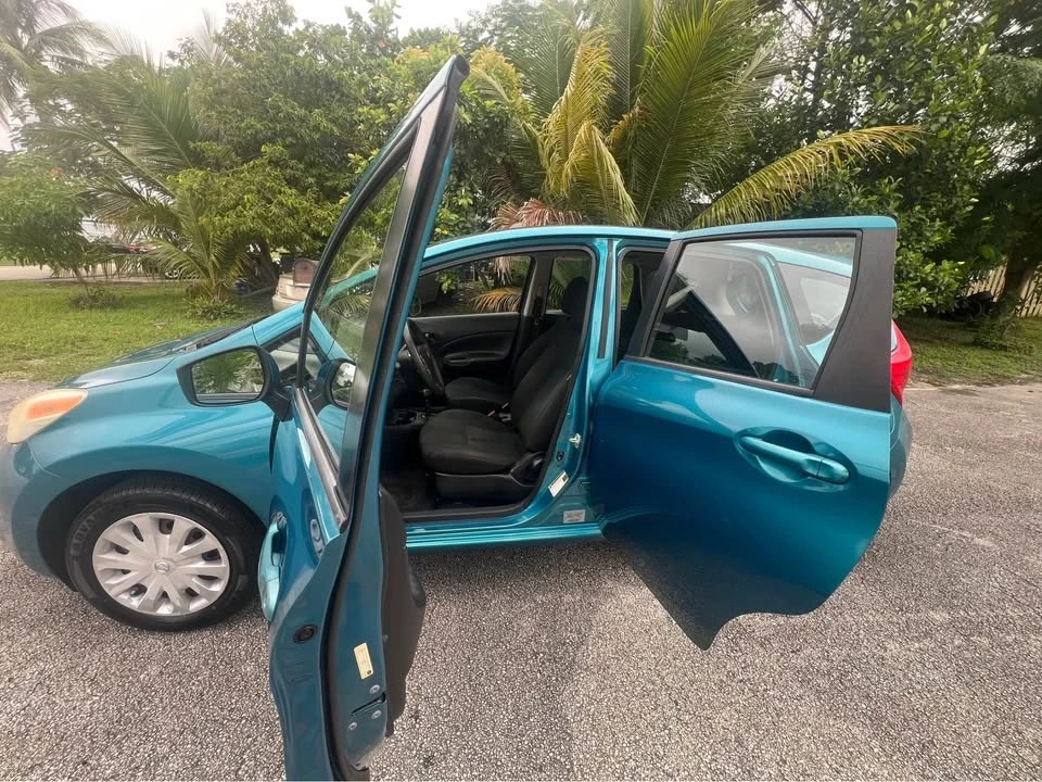 2015 Nissan Versa - Image 2 of 12