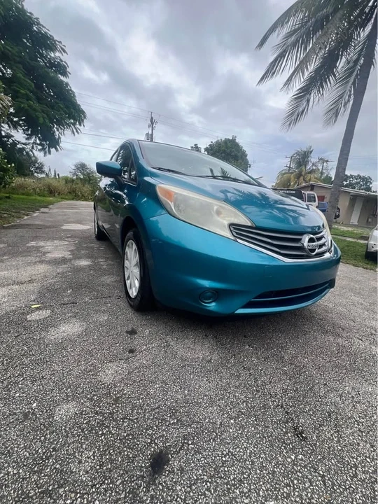 2015 Nissan Versa - Image 7 of 12