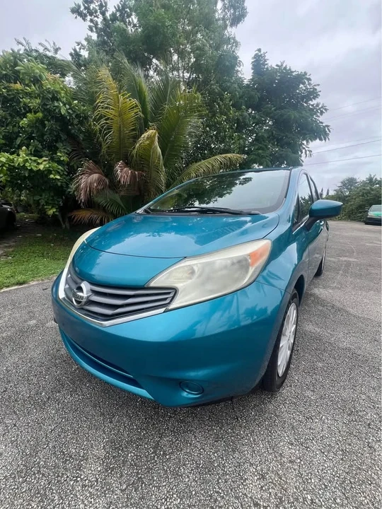 2015 Nissan Versa - Image 4 of 12