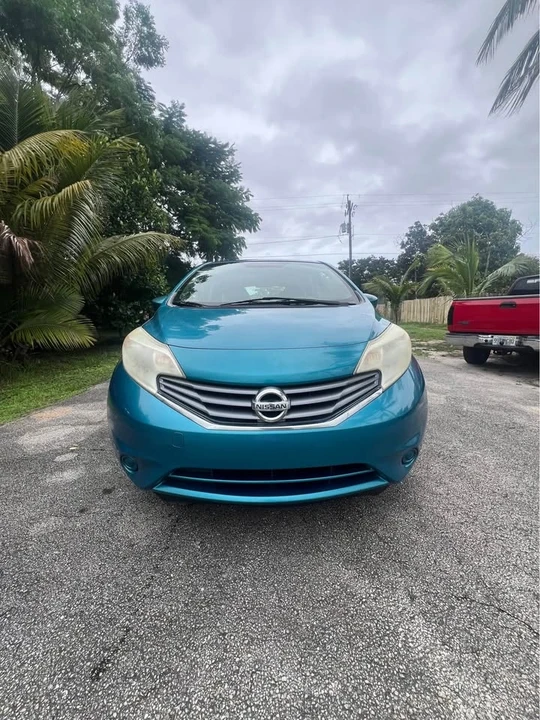 2015 Nissan Versa - Image 3 of 12