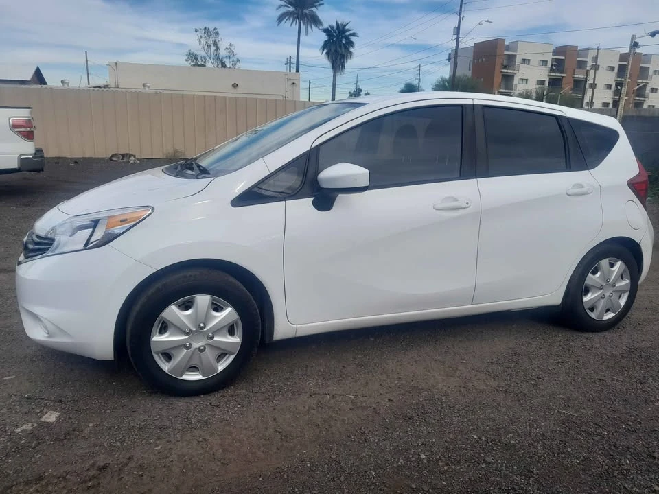 2015 Nissan Versa - Image 2 of 10
