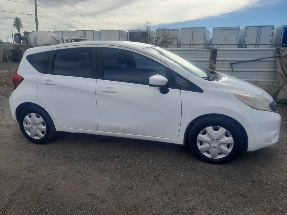 2015 Nissan Versa - Image 3 of 10