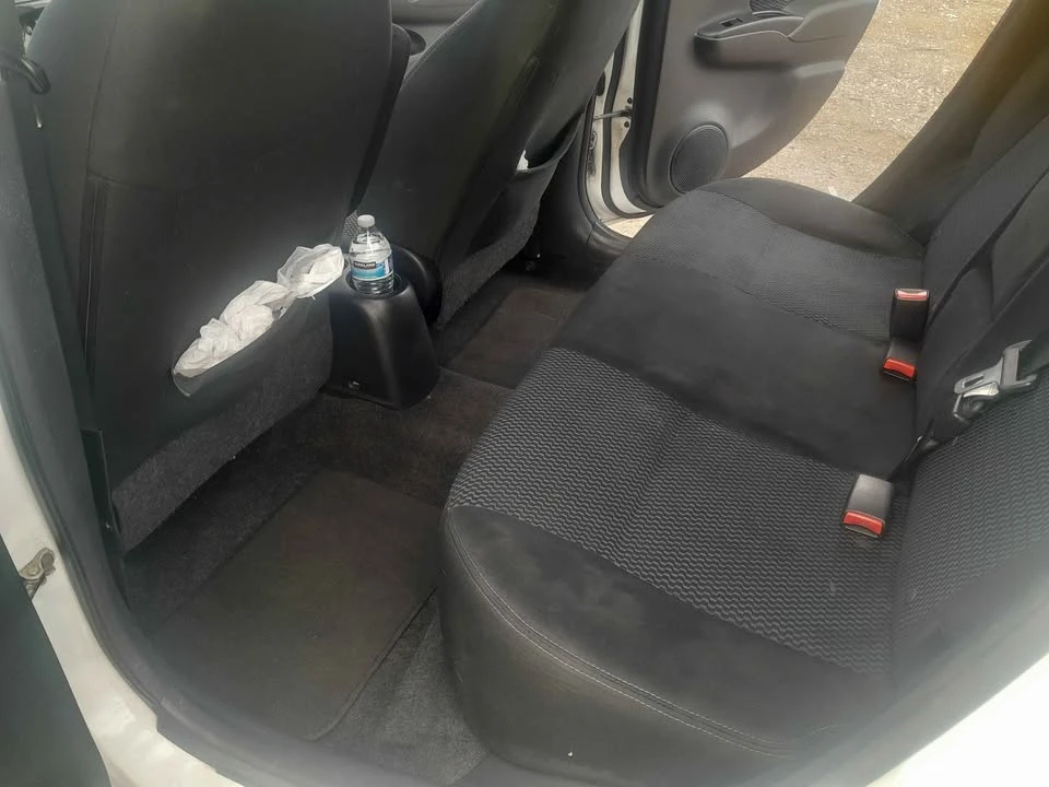 2015 Nissan Versa - Image 7 of 10