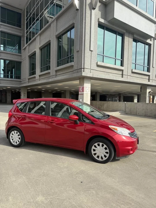 2015 Nissan Versa - Image 6 of 16