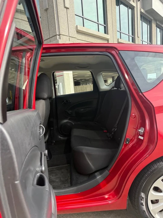 2015 Nissan Versa - Image 14 of 16