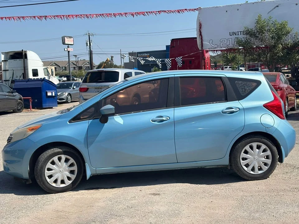 2015 Nissan Versa - Image 2 of 6