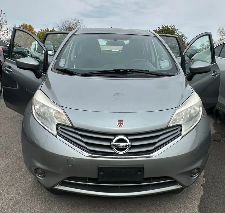 2015 Nissan Versa - Image 11 of 16