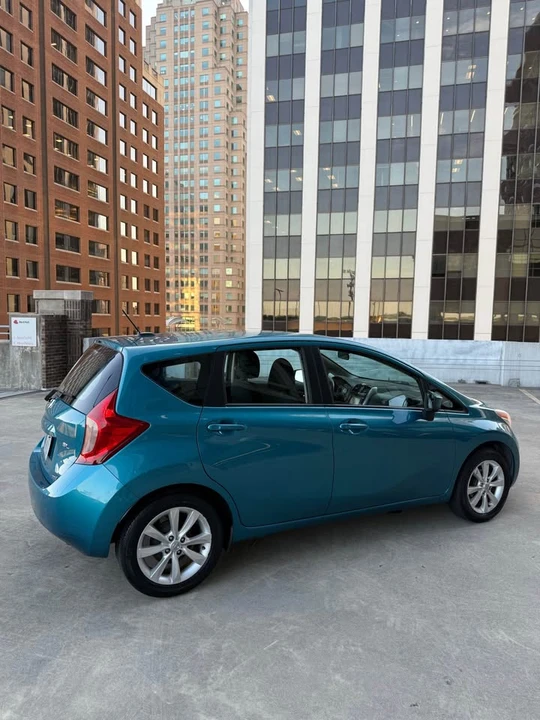 2015 Nissan Versa - Image 12 of 19