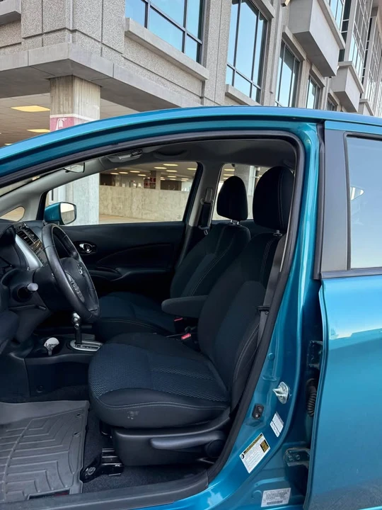 2015 Nissan Versa - Image 17 of 19