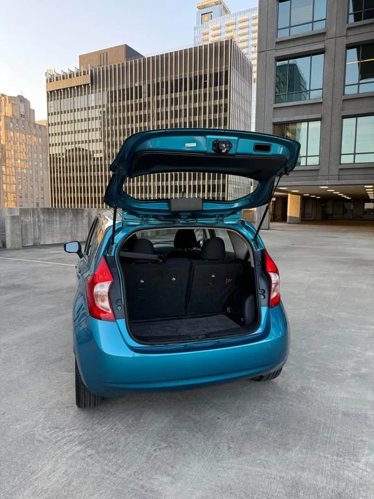 2015 Nissan Versa - Image 18 of 19